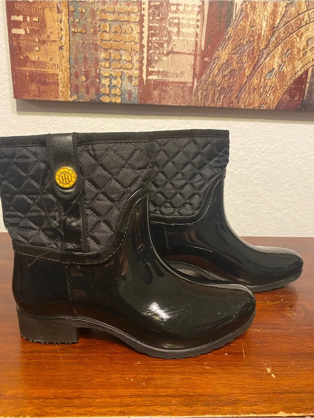 Tommy Hilfiger Women's Black Quilted Rain Ankle Boots